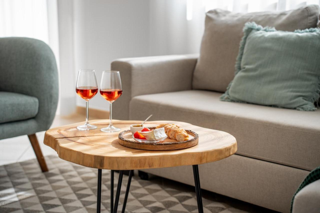 Ocean Getaway - Private Parking And Sea View Apartment Nazare Bagian luar foto